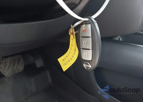 2017 Nissan Pathfinder S z USA, uszkodzony, nr VIN 5N1DR2MN1HC667285